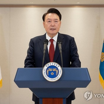 "국회 막지말라 했다" 담화에…유치장 속 경찰청장은 '헛웃음'(종합)