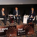 "하루가 다르게 발전하는 AI… 규제 속도 맞추려면 전 세계 힘 모아야" [AI월드 2025]