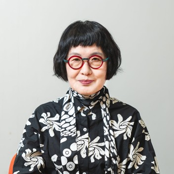 ‘여성이 시를 한다는 것’에 대한 질문과 답변, 김혜순의 시론집