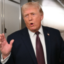 '상호관세' 막히자 '글로벌 관세' 꺼냈다…트럼프의 다음 수는?