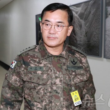 '내란 혐의' 여인형, 영장심사 포기…내일 구속 갈림길(종합2보)