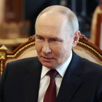 푸틴, 미 경고 직후 ‘30시간 부활절 휴전’ 제안…우크라 “30일해야”